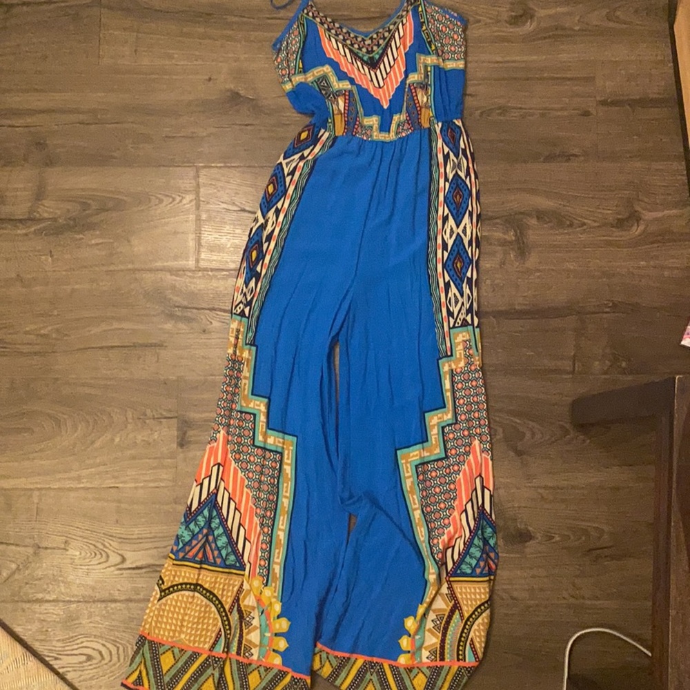 3/25 art deco flying tomato spaghetti strap v neck wide leg jumpsuit size s